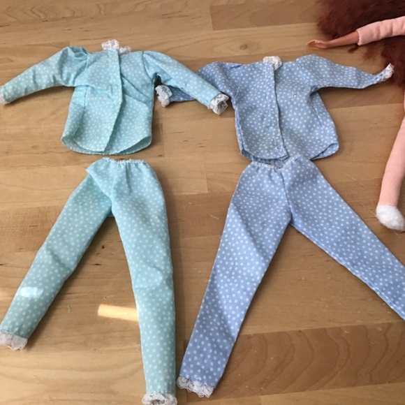 Barbie Midge Doll and Clothes - Picture 11 of 12